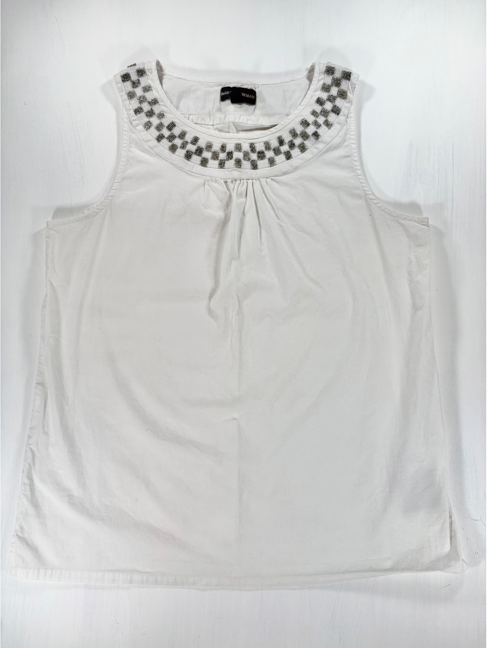 Dana Buchman White Embellished Sleeveless Cotton Tank Top Beaded Neckline Size L